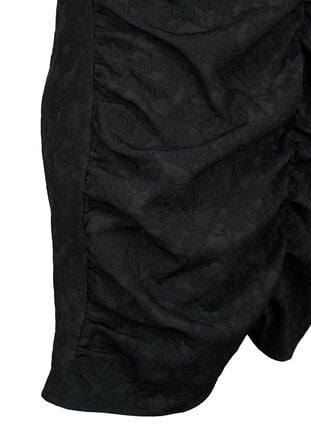 Kortermet kjole med strukturmønster og draperinger, Black, Packshot image number 3