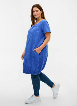 Kortermet kjole i bomull, Dazzling Blue, Model image number 2