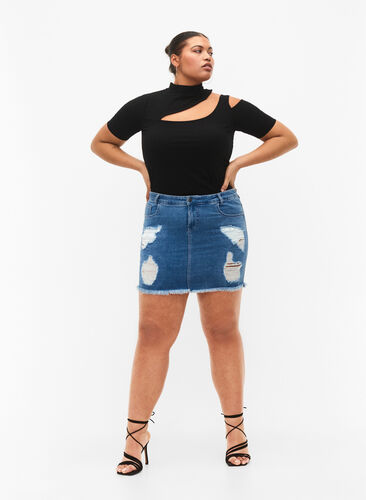 Kortermet bluse med utskåret parti, Black, Model image number 3