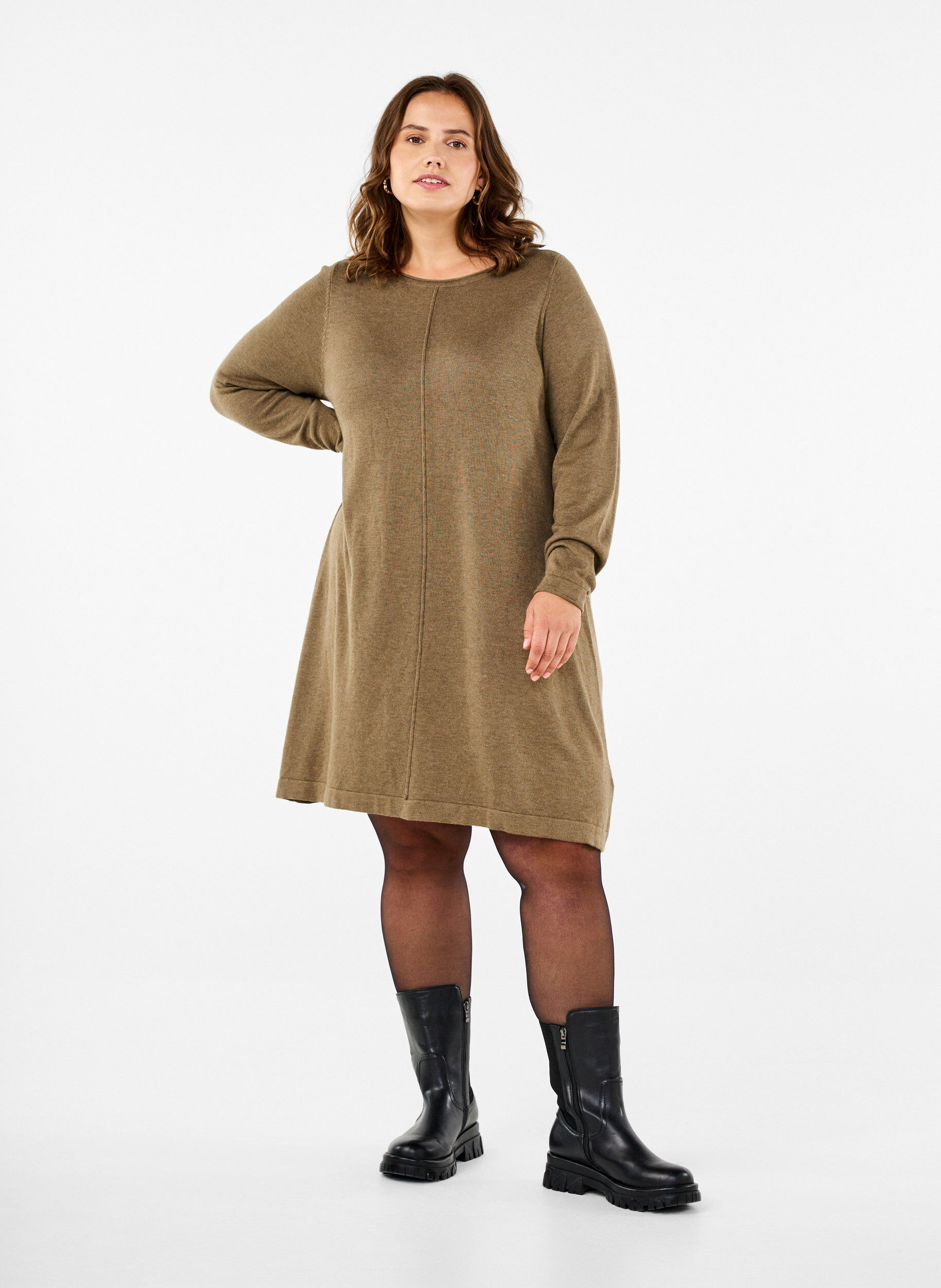 Zizzi Strikket kjole i bomull og viskoseblanding, Gr&oslash;nn, Model image number 1