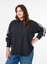 Loose fit-skjorte med sporty striper på ermene, Svart Loose fit-skjorte med sporty striper på ermene, Svart, Model