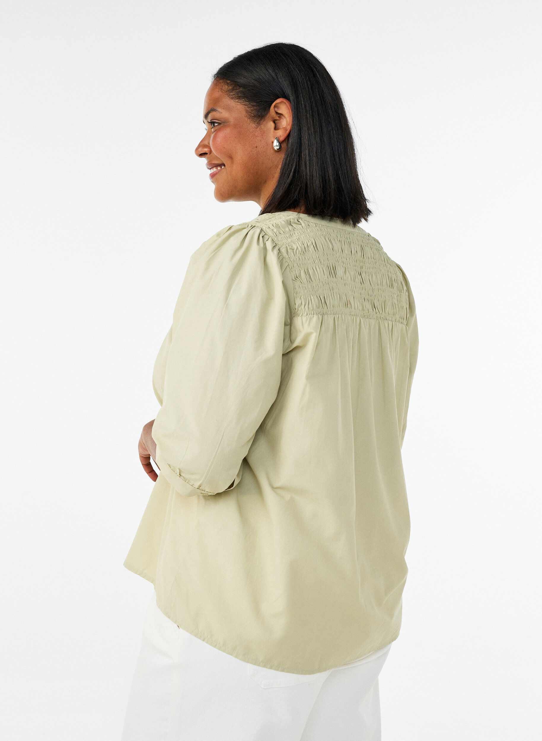 ZizziBluse med smock og 3/4 ermer, Gr&oslash;nn, Model image number 2