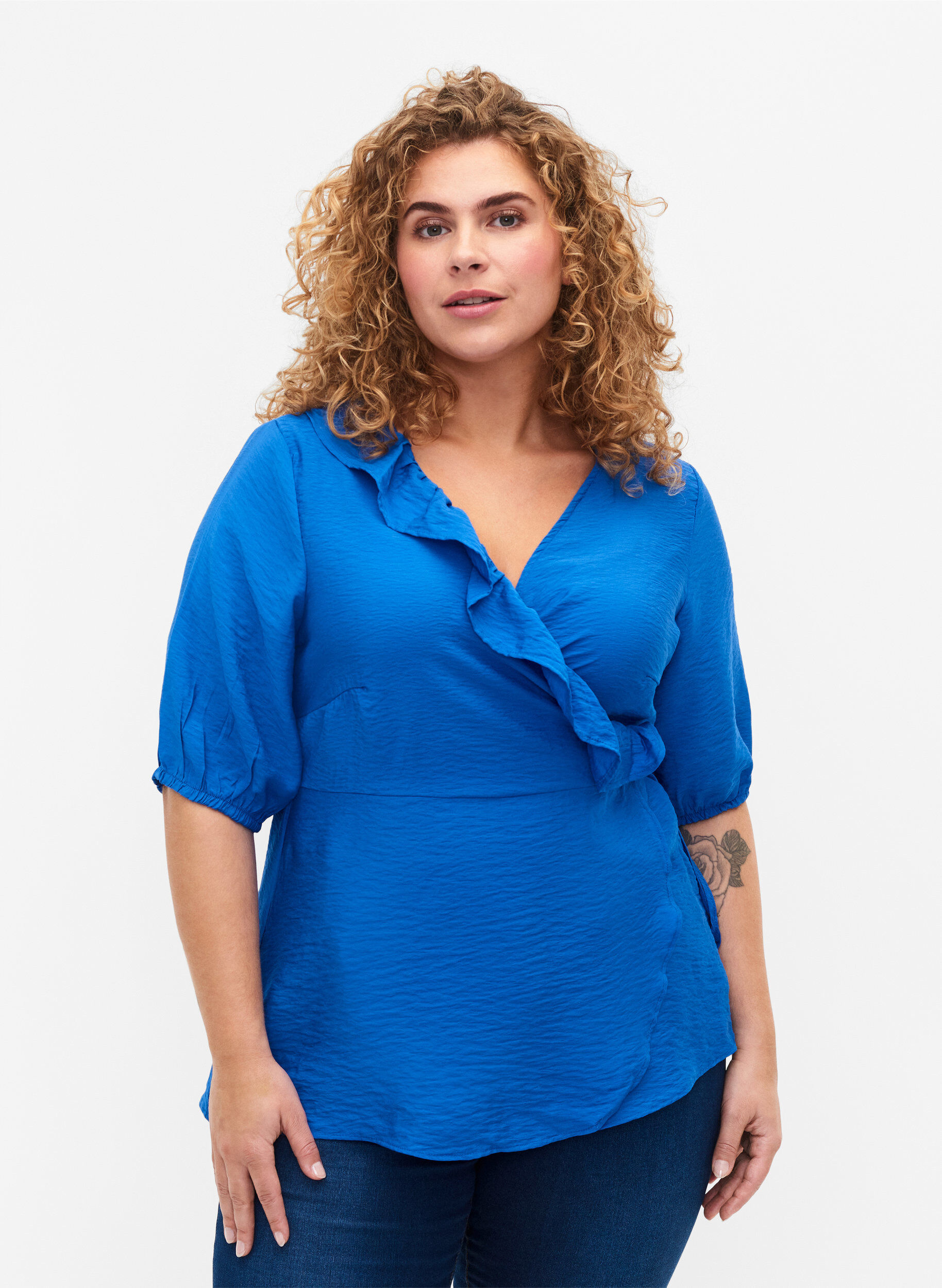 Zizzi wrap Bluse i viskose med 1/2 ermer, Olympian Blue, Model image number 0