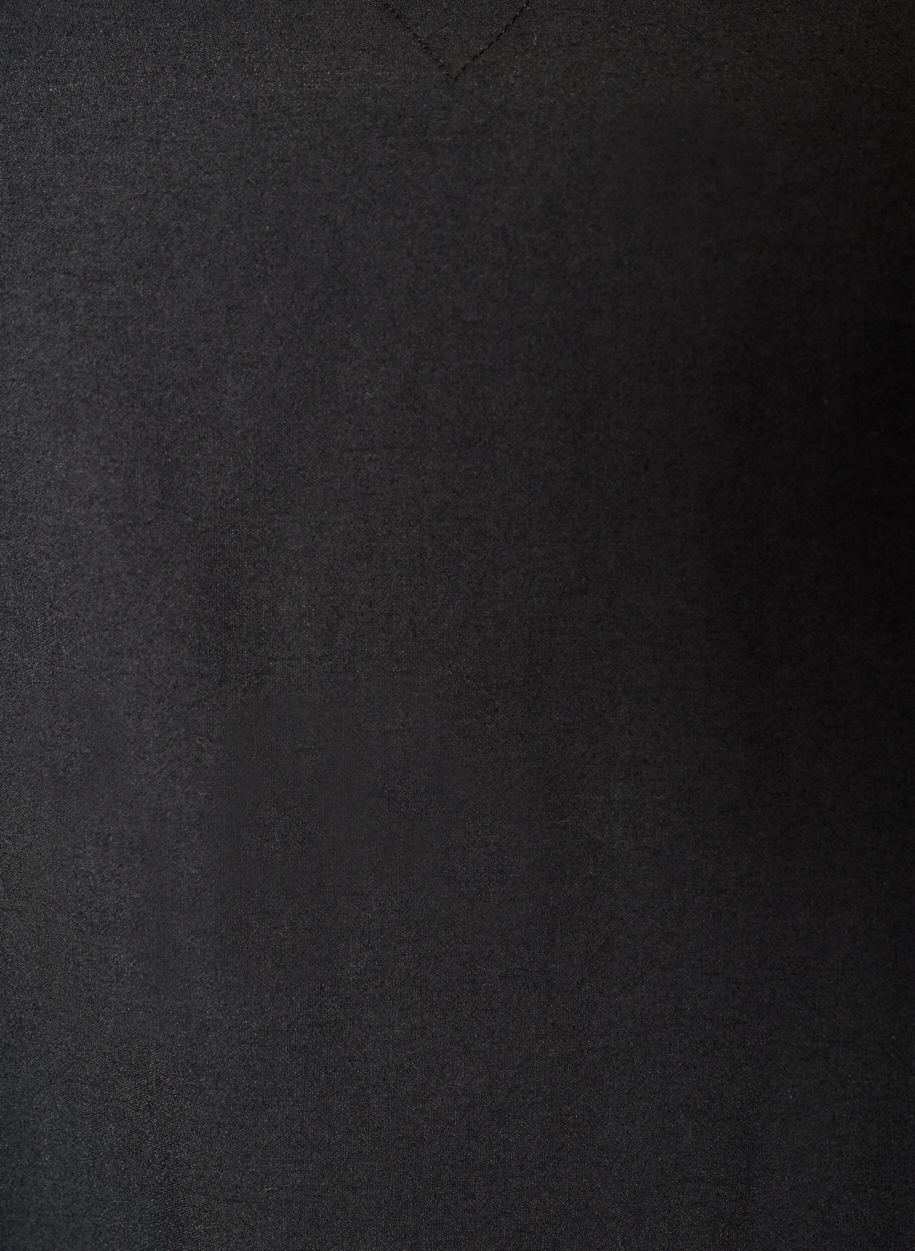 ZizziViskosebluse med V-hals, Svart, Packshot image number 2