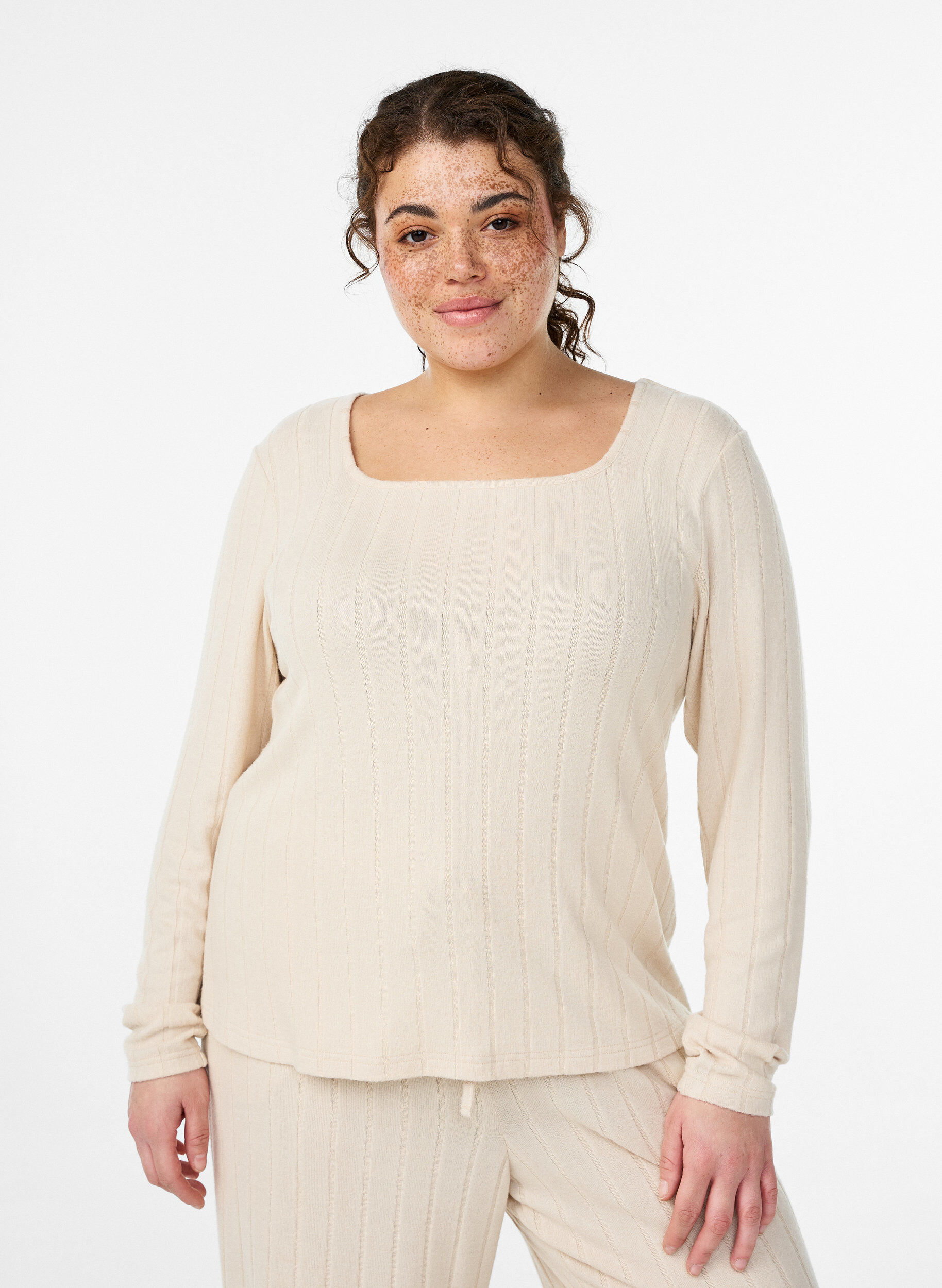 Jerseybluse med firkantet hals og ribbet tekstur, Beige, Model