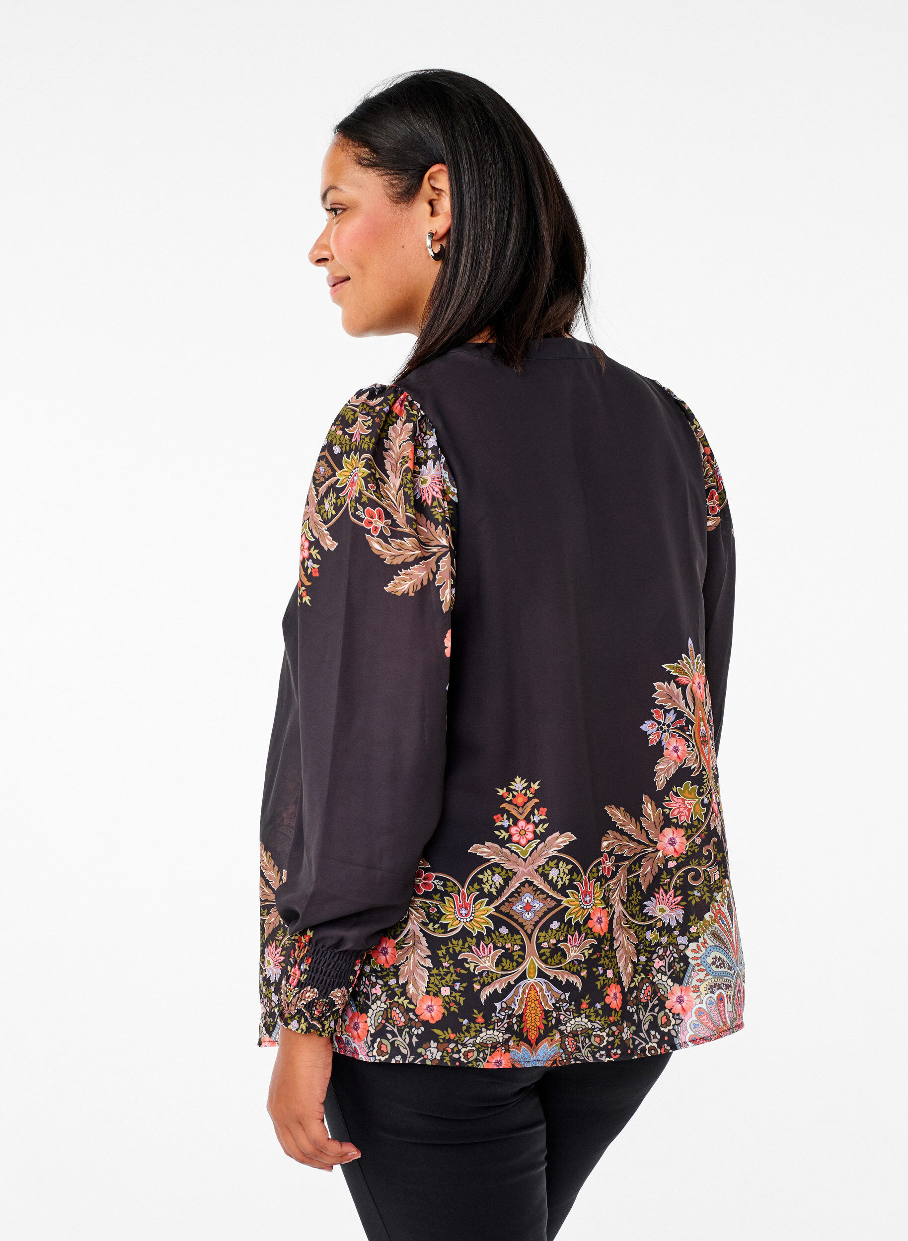 Zizzi Bluse med paisleym&oslash;nster, Black Paisley, Model image number 1