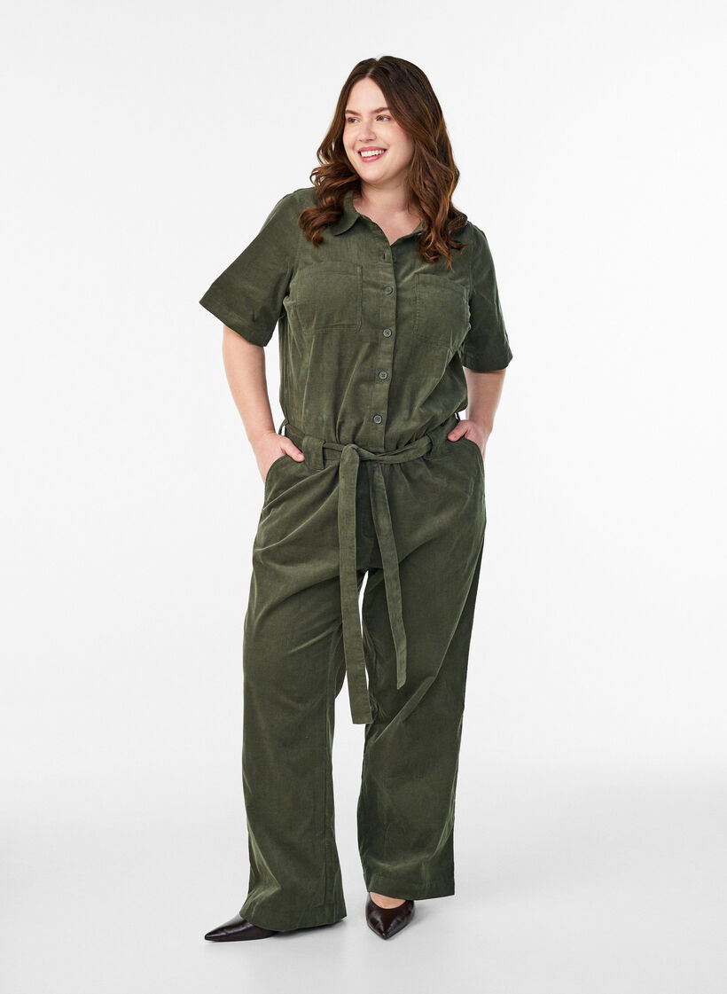 Cordfl&oslash;yels jumpsuit med straight fit ben, Gr&oslash;nn, Model image number 0