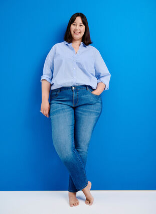 Zizzi Emily jeans med vanlig liv og smal passform, Blue denim, Image image number 0