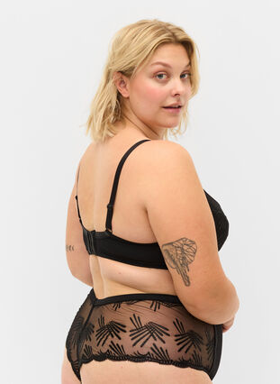 Zizzi BH med bøyle, vattering og blonder, Black, Model image number 1