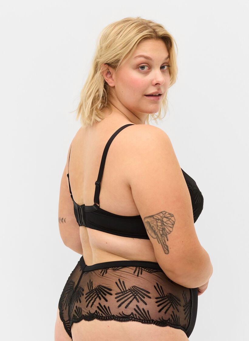 BH med bøyle, vattering og blonder, Black, Model image number 1