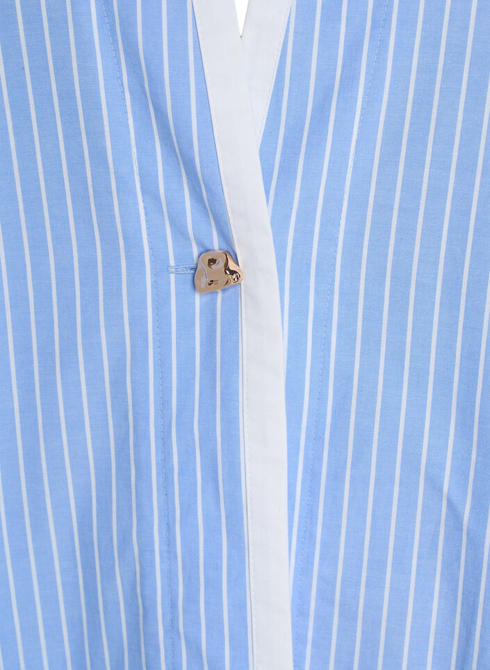 Stripete skjorte med dekorativ lukking, Light Blue Stripe , Packshot