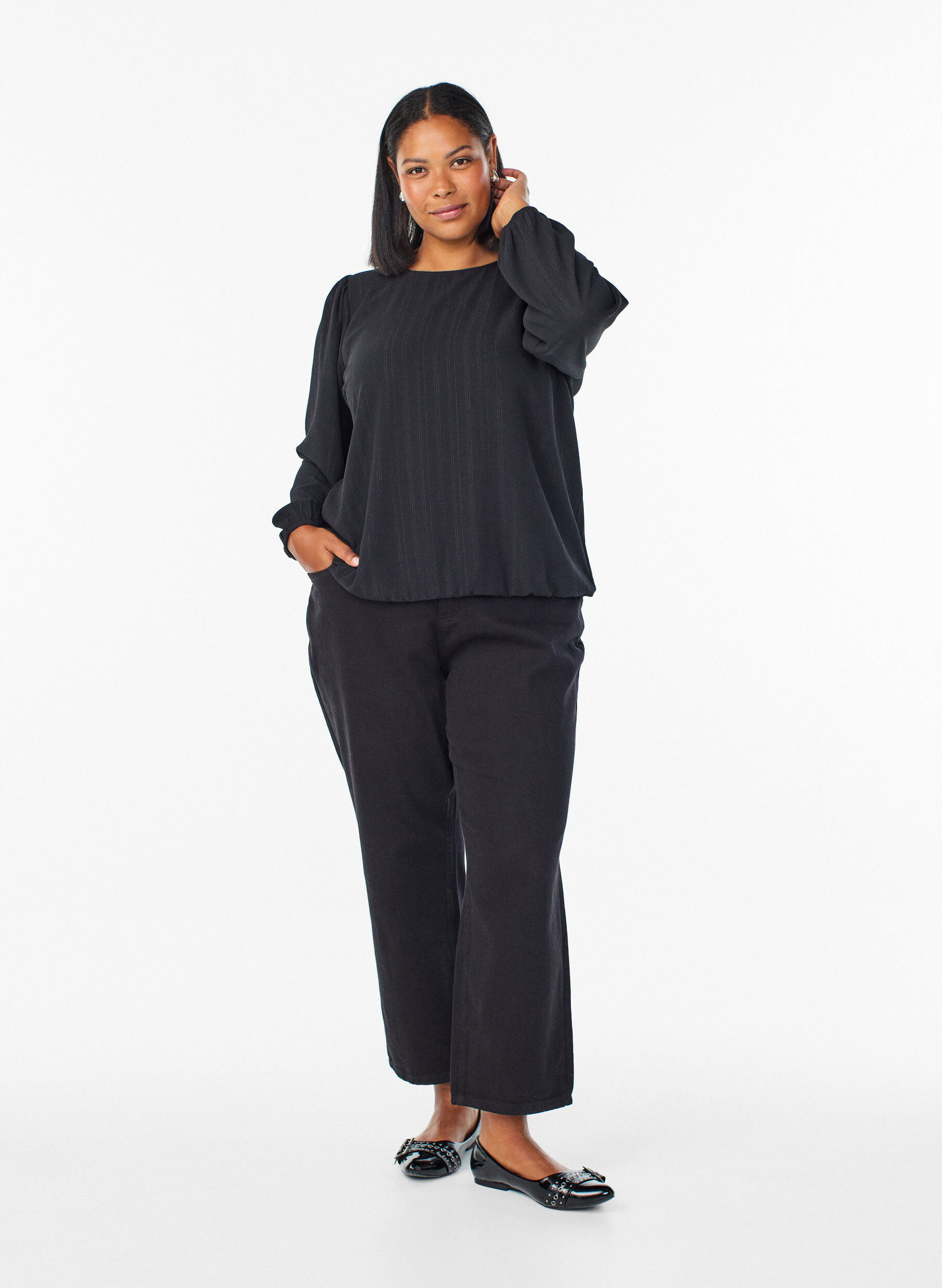 Zizzi Bluse med s&oslash;lvglitter, Svart, Model image number 1