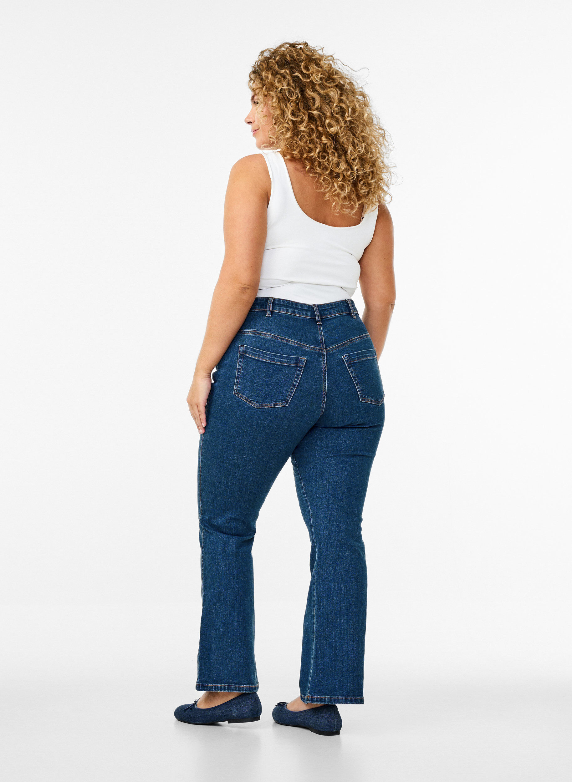 ZizziEllen bootcut jeans med h&oslash;y midje, Bl&aring;, Model image number 1