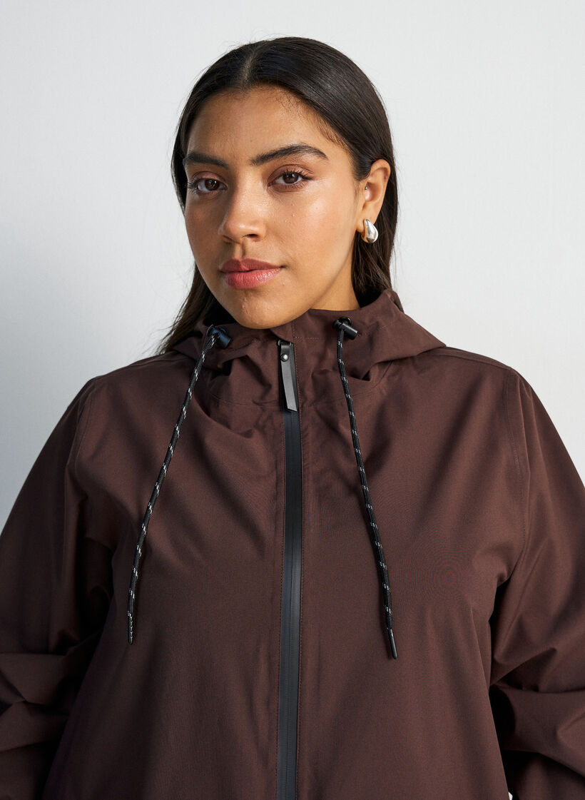 Regnjakke med lommer og hette, Brun, Model image number 4