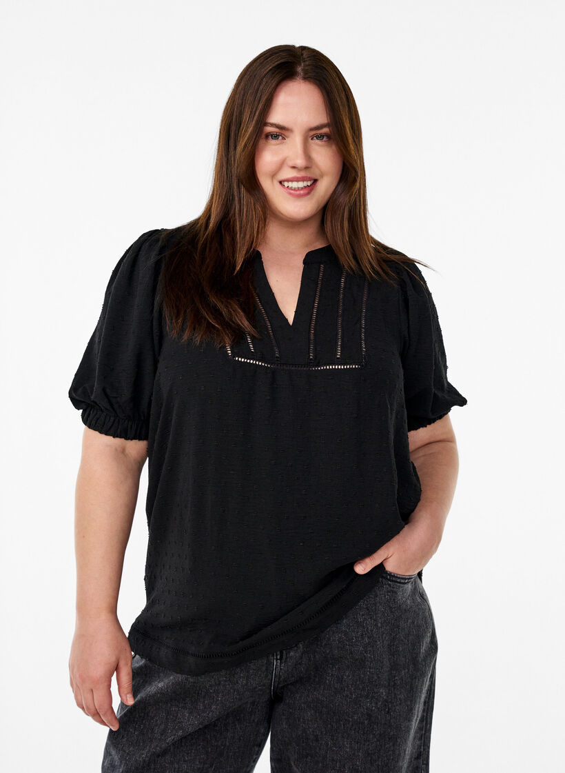 Bluse med korte puff ermer og prikkete tekstur, Black, Model image number 0