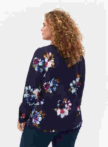 FLASH - Langermet bluse med mønster, Big Blue Flower, Model image number 1
