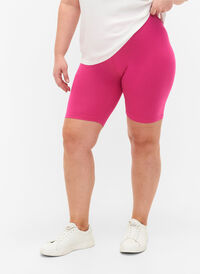 Ensfargede basis sykkelshorts, Fuchsia Purple, Model