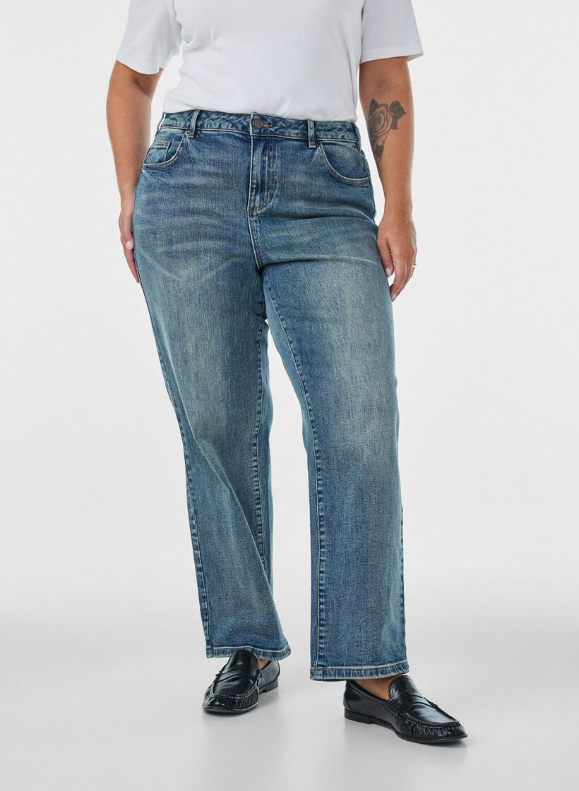 Kiana straight fit jeans med et lett slitt utseende, Bl&aring;, Model image number 2