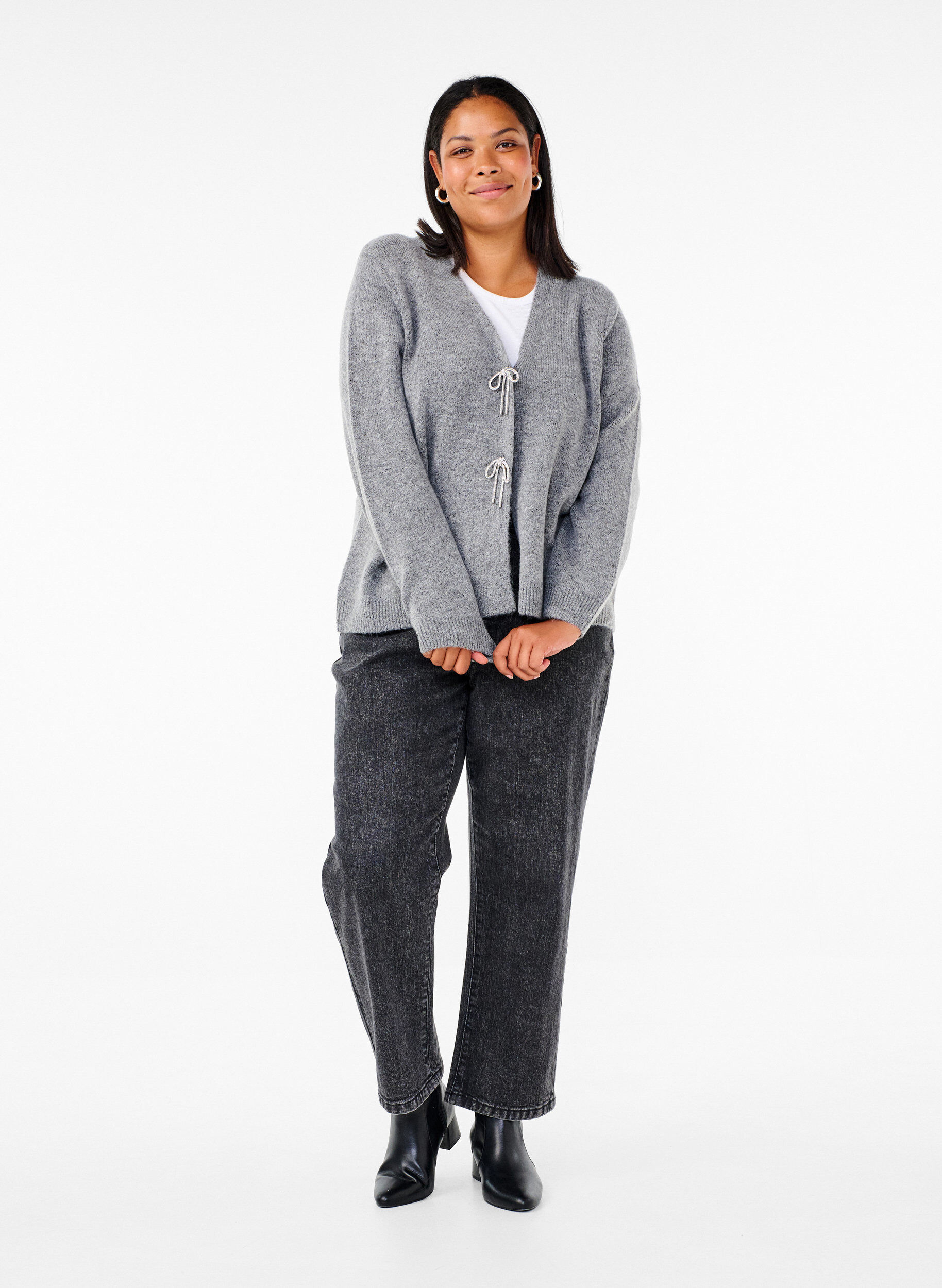 Zizzi Strikket cardigan med s&oslash;lvfarget sl&oslash;yfe, Medium Grey Melange, Model image number 2