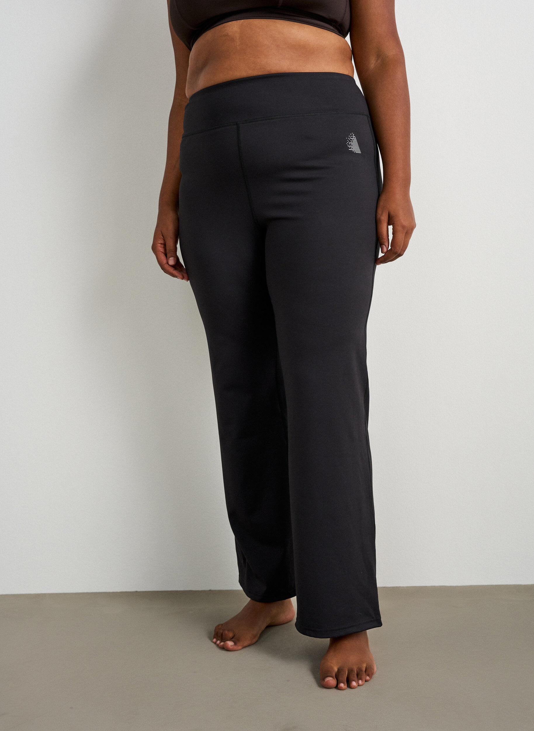 ZizziBootcut treningstights med h&oslash;y midje, Svart, Model image number 2