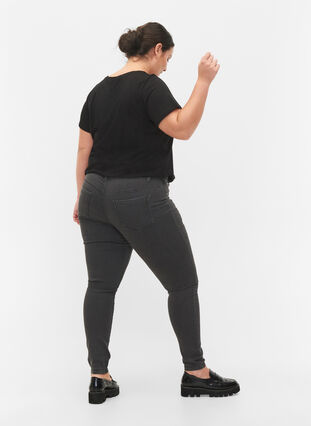Zizzi Jeggings i bomullsblanding, Grey Denim, Model image number 1