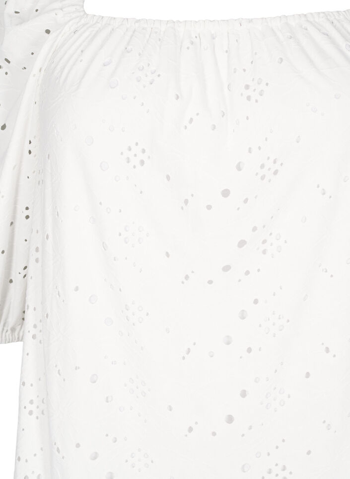 Bluse med korte puffede ermer og hullmønster, Bright White, Packshot