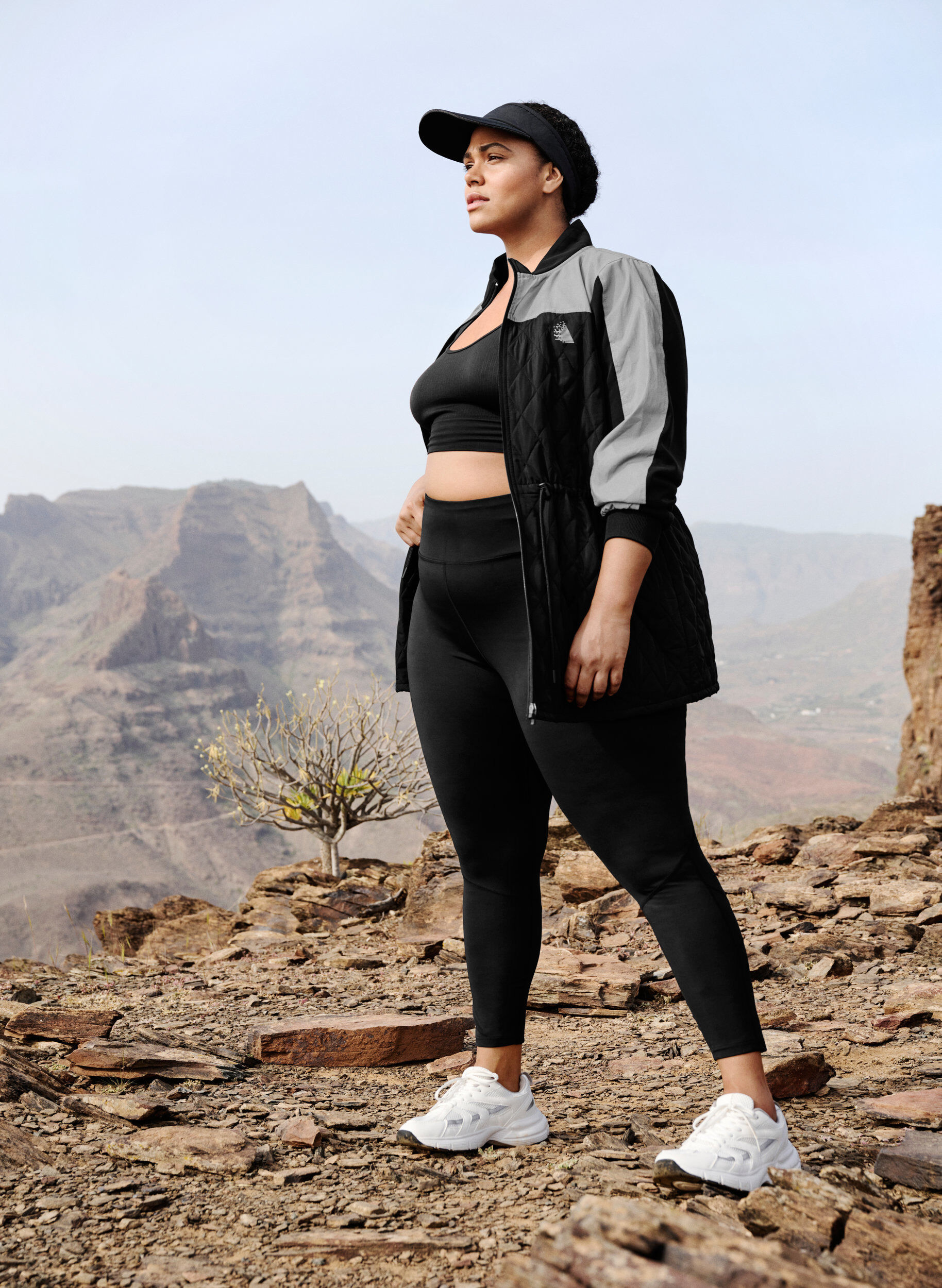 Zizzi Reflekterende sportsjakke med justerbar midje, Black w. Reflex, Image image number 1