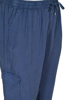 Bukser i lyocell med store lommer, Dark Denim, Packshot image number 2