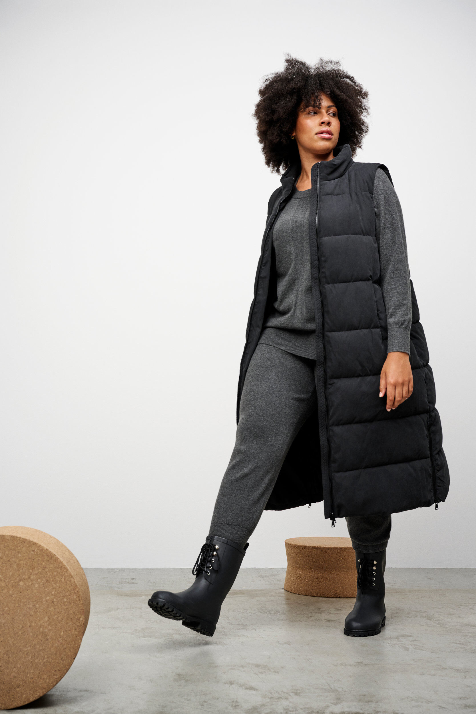 Zizzi Gummist&oslash;vler med wide fit og knyting, Black, Model image number 1