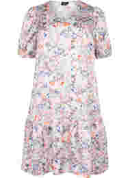 Kjole med mønster og puffermer, B. White graphic AOP