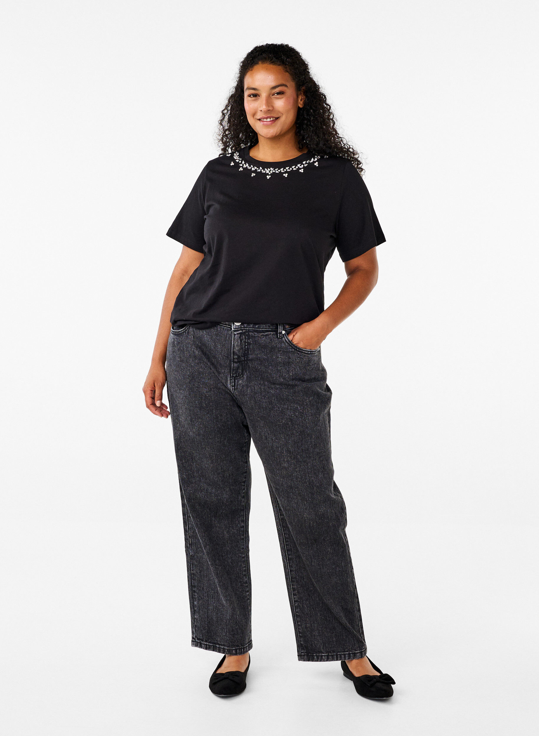 Zizzi T-skjorte med rund hals og rhinestones, Black, Model image number 2