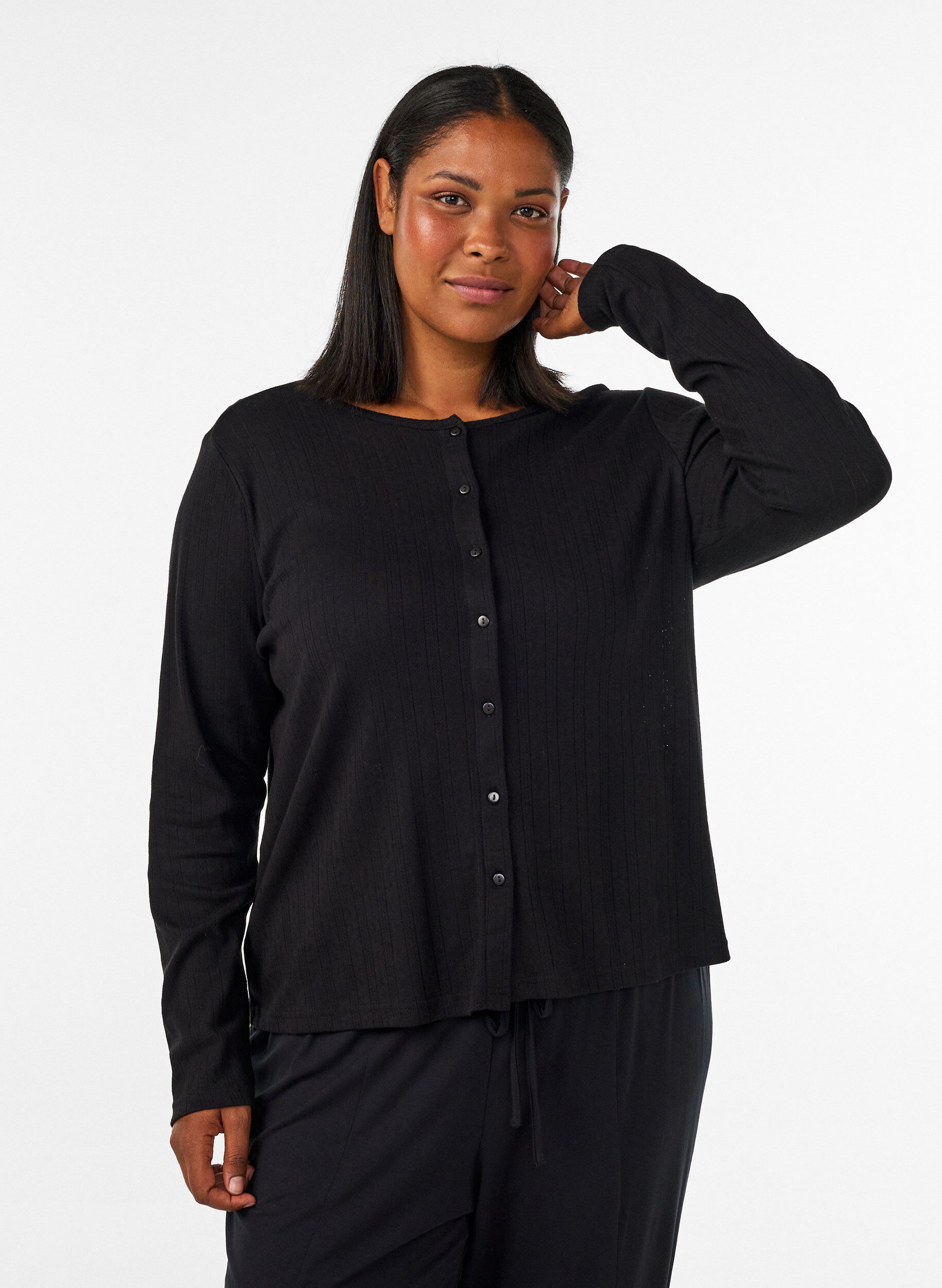 Cardigan i &oslash;kologisk bomull med hullbroderi, Svart, Model