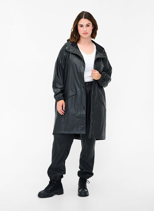 Zizzi Regnjakke med hette og knappelukking, Black, Model image number 2