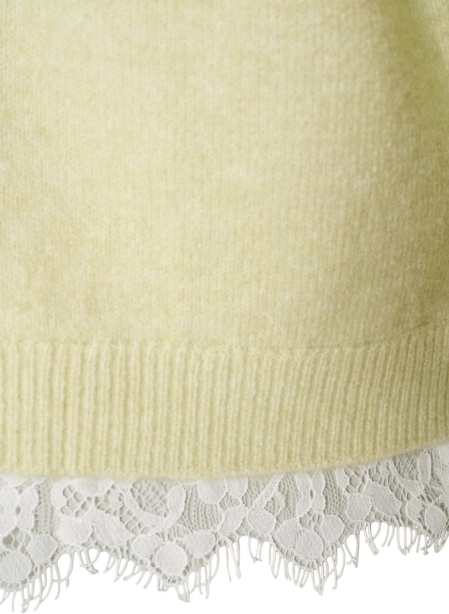 ZizziStrikkebluse med blondekant nederst, Gr&oslash;nn, Packshot image number 3