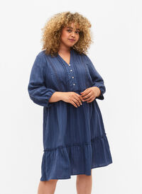 Stripet viskose kjole med blonderbånd og 3/4-ermer, Vintage Indigo, Model