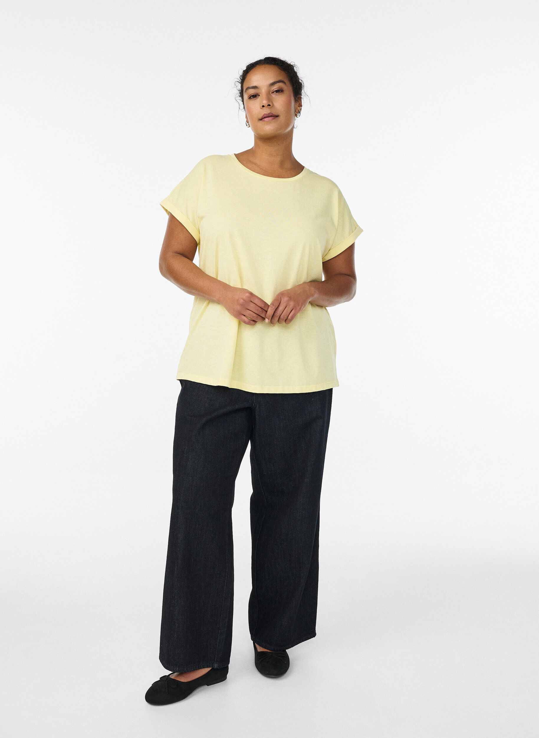 Zizzi Kortermet T-skjorte i bomullsblanding, Gul, Model image number 1