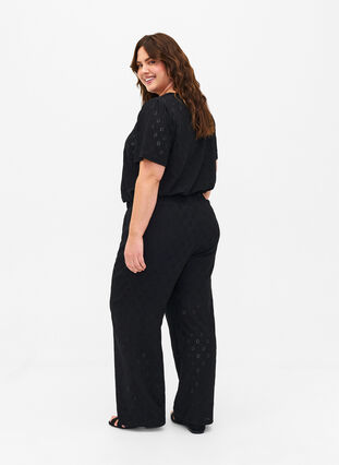 Zizzi Ledige bukser med hullmønster, Black, Model image number 1