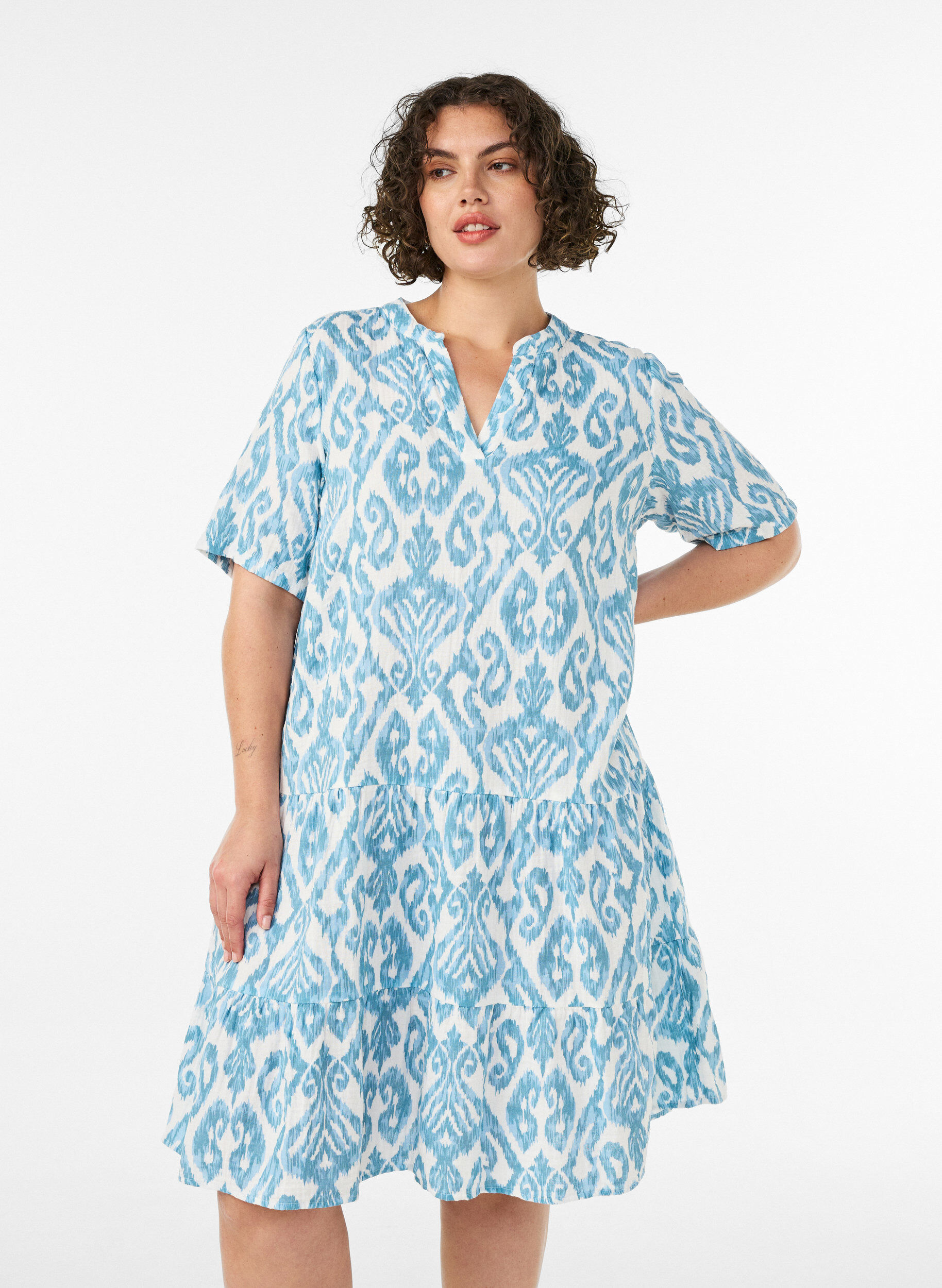 Kort A-linjekjole i bomullsmuslin, Vanilje, Model