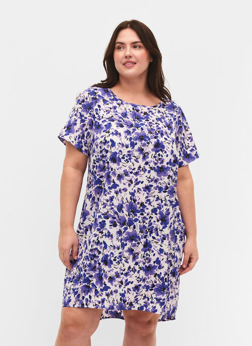Kjole med korte ermer, Purple Small Flower, Model