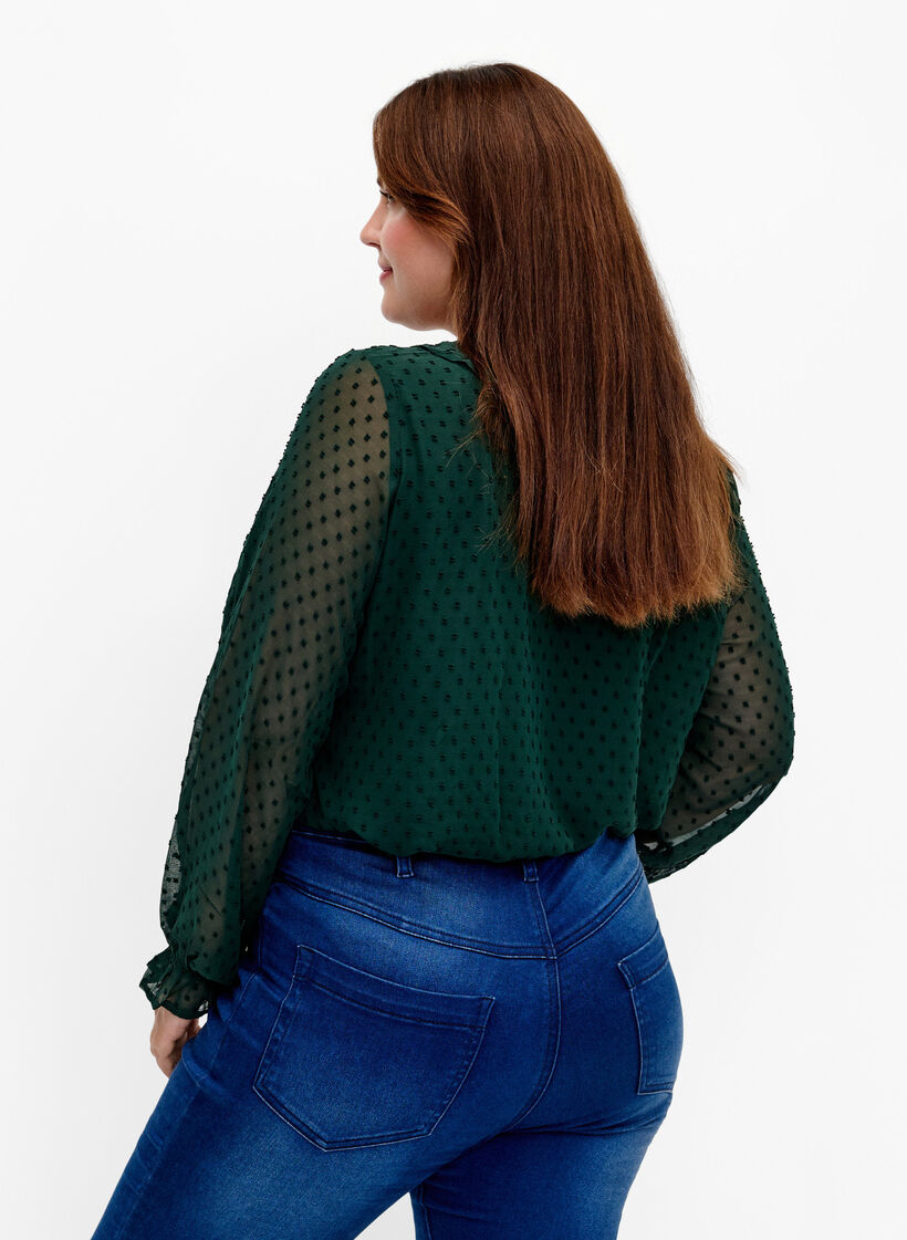 Bluse med volanger og prikkete tekstur, Scarab, Model image number 1