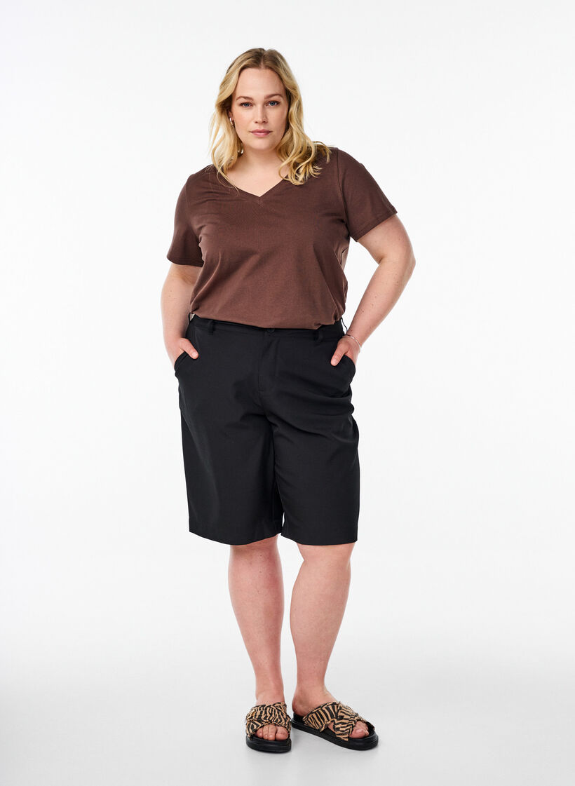 Enkel T-skjorte i bomull med V-hals, Brun, Model image number 1