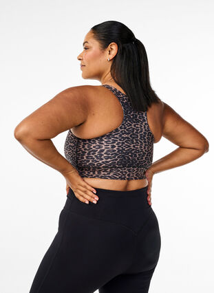 Zizzi Racerback sports-BH med leopardmønster, Brun, Model image number 2