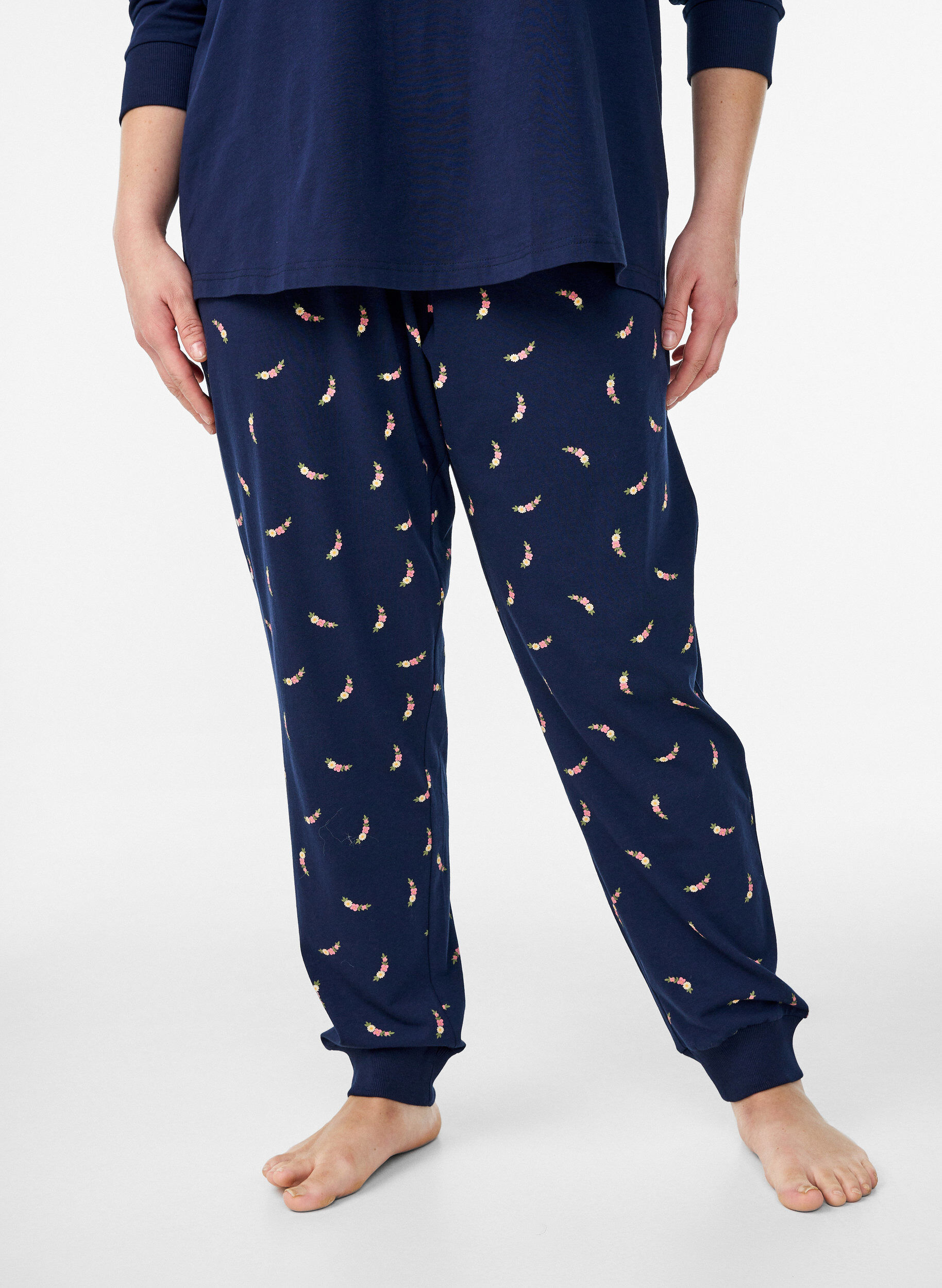 ZizziTrykte pyjamasbukser, Bl&aring;, Model image number 2