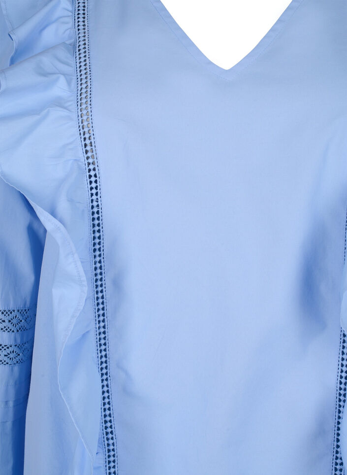 Bluse med ruffles og blondestrikk, Bl&aring;, Packshot image number 2