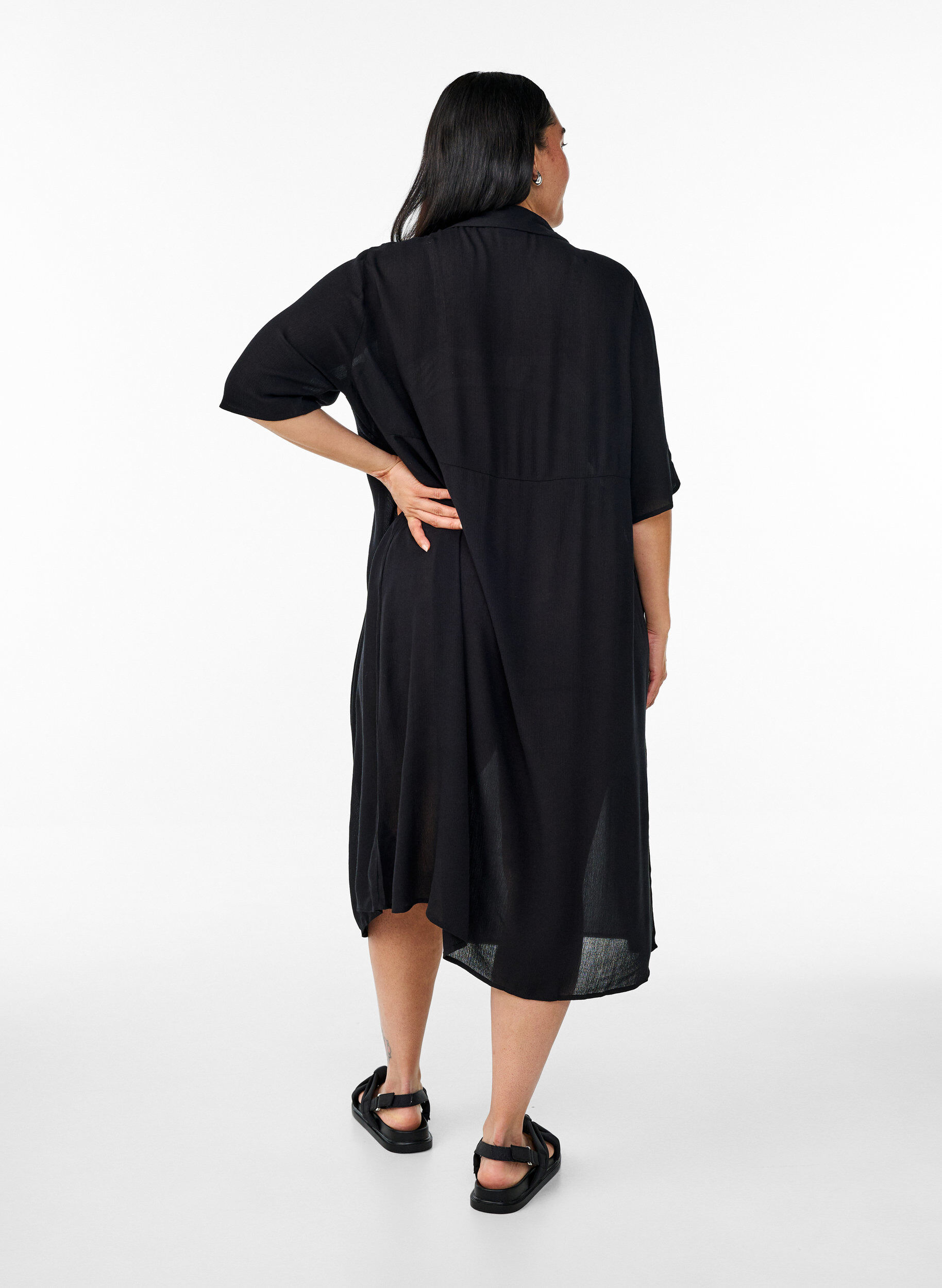 ZizziMidiskjortekjole med korte ermer, Svart, Model image number 1