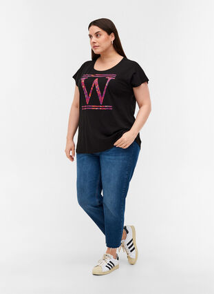 T-skjorte i bomull med et fargerikt trykk, Black W, Model image number 2