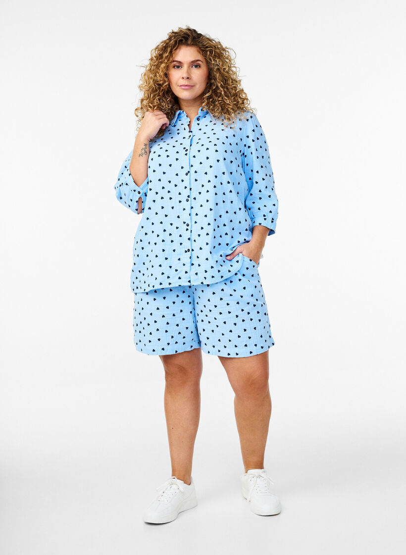 Skjortebluse med 3/4 ermer, D.R.Blue N.A.Hearts, Model