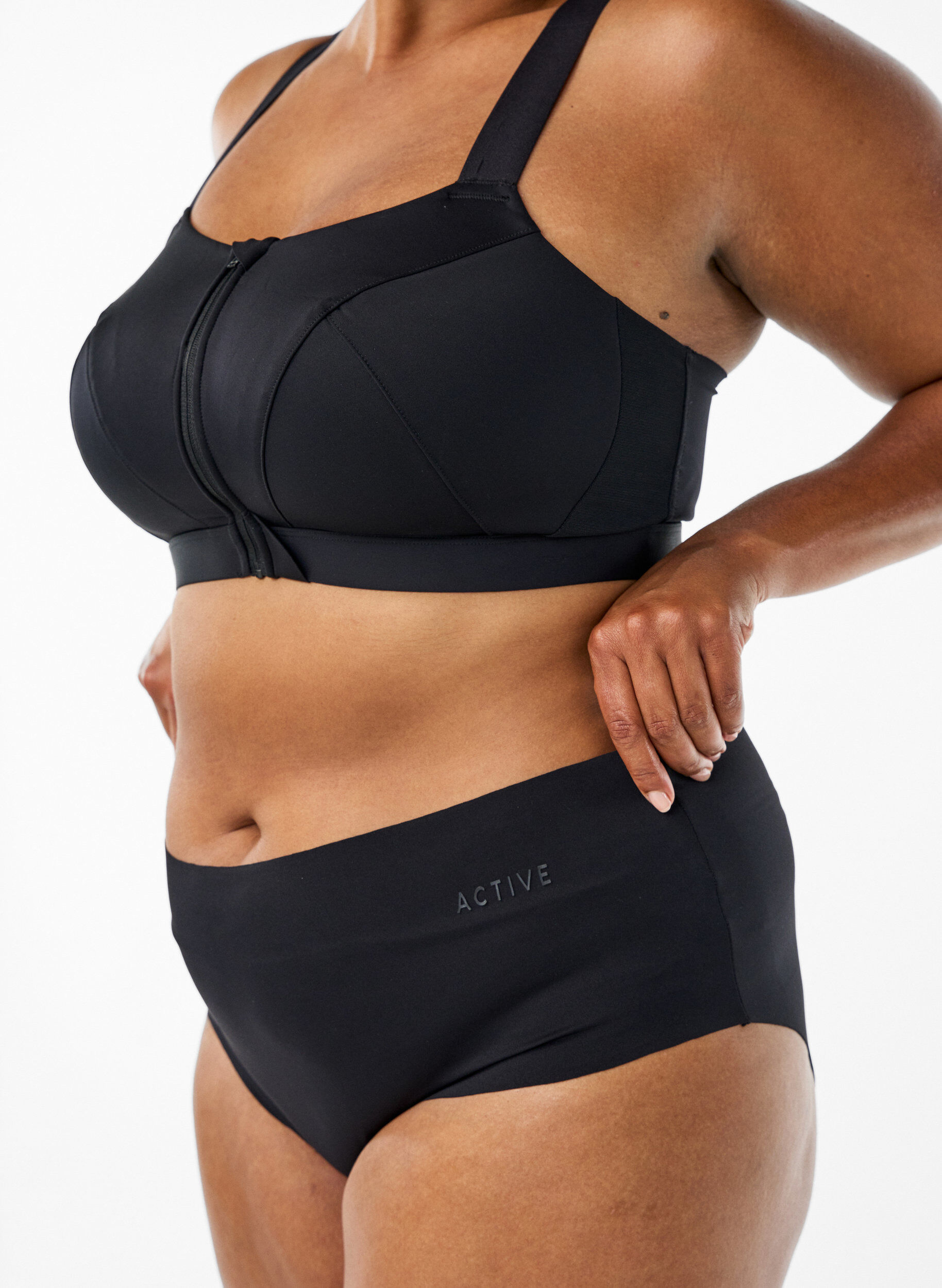 Zizzi 2-pakning usynlige trenings-truser, Svart, Model image number 2