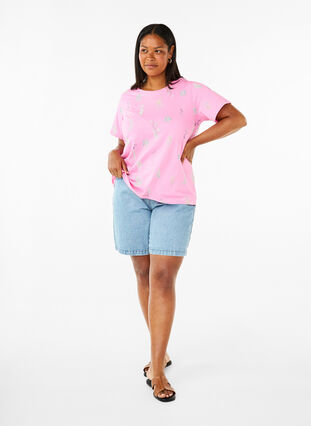 Zizzi T-skjorte i økologisk bomull med blomstertrykk, Rosebloom W. Flower, Model image number 2