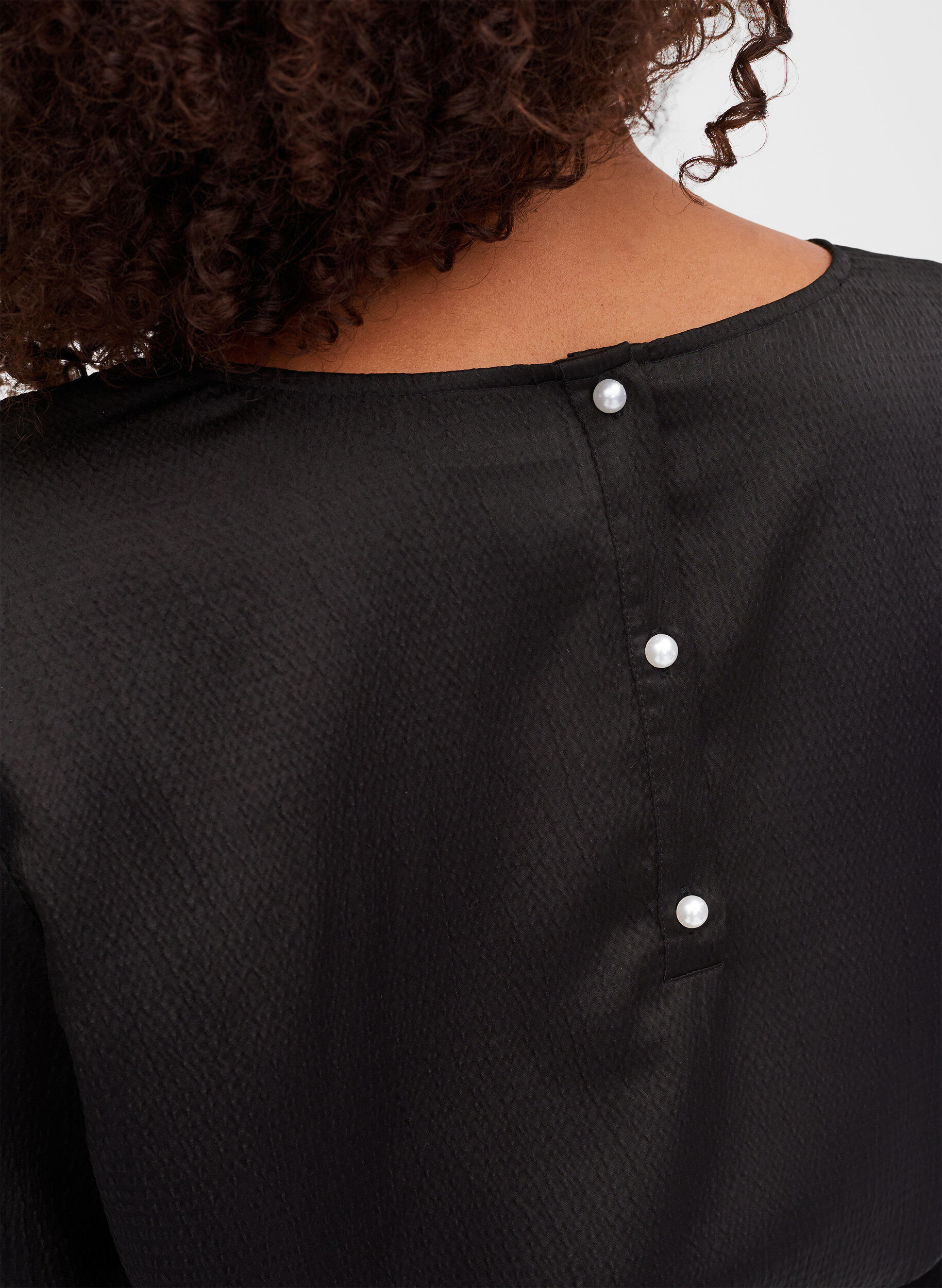 Zizzi Langermet bluse med rund hals, Black, Model image number 2